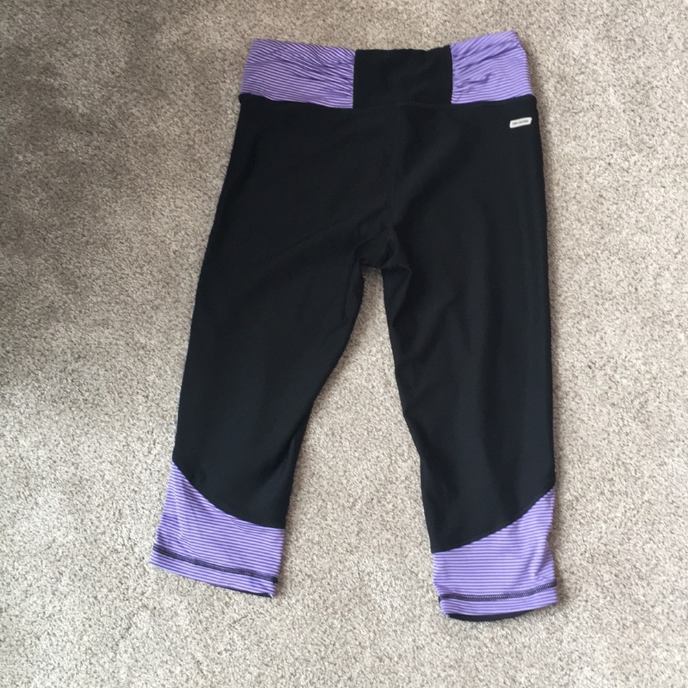 Two capris - Picture 2 of 8